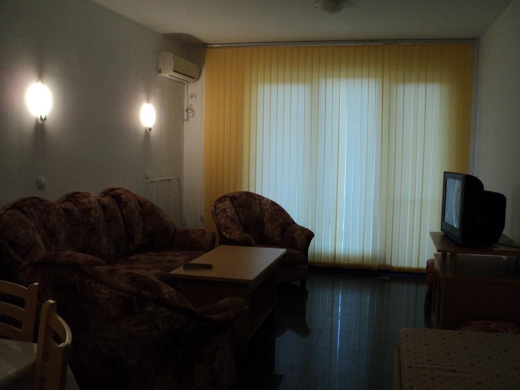 Meni Apartments And Guest Rooms Sozopol Værelse billede