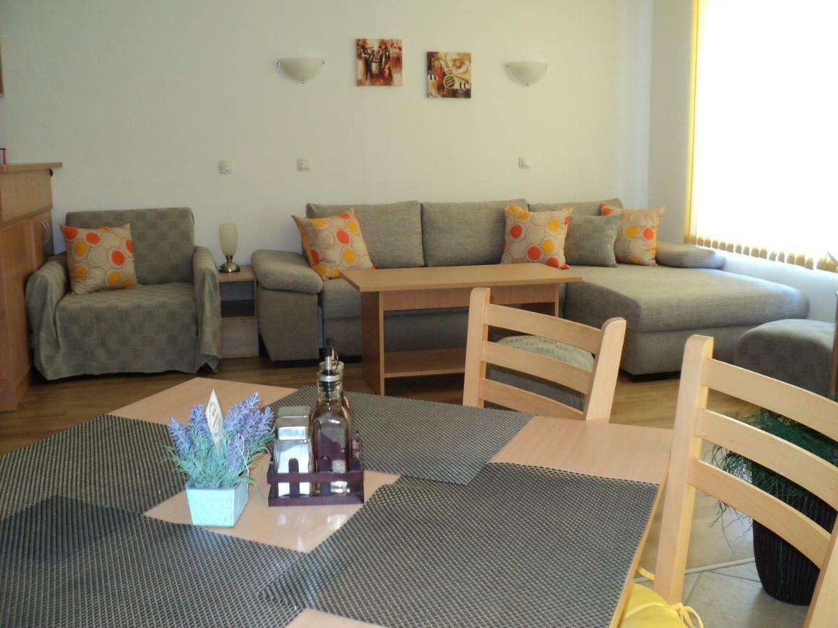 Meni Apartments And Guest Rooms Sozopol Eksteriør billede