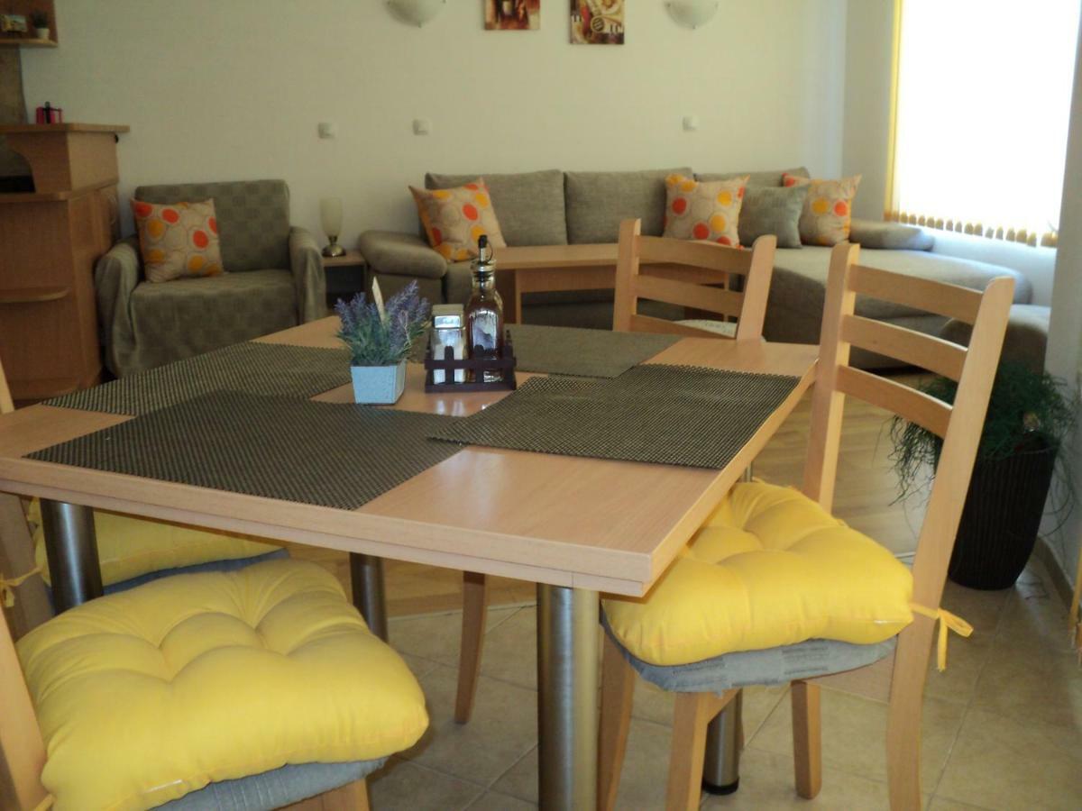 Meni Apartments And Guest Rooms Sozopol Eksteriør billede