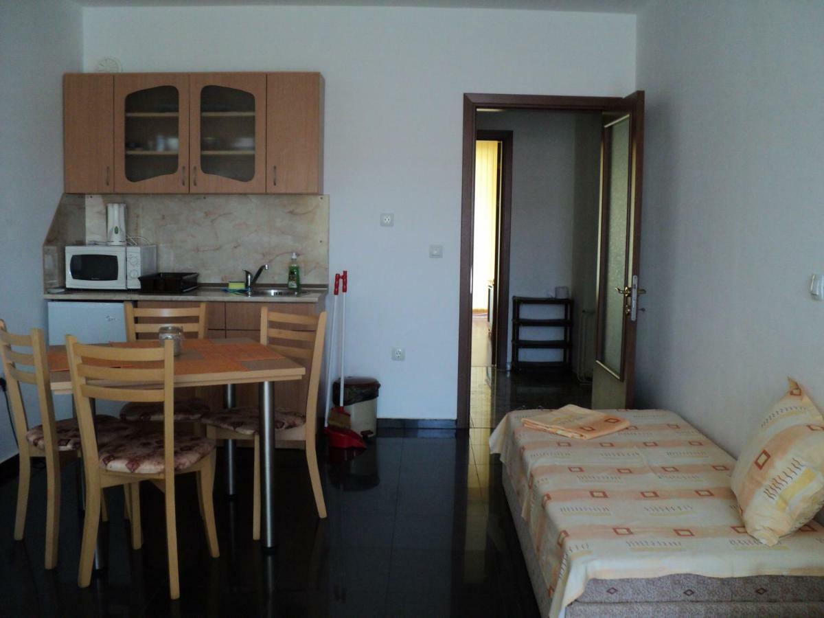 Meni Apartments And Guest Rooms Sozopol Eksteriør billede