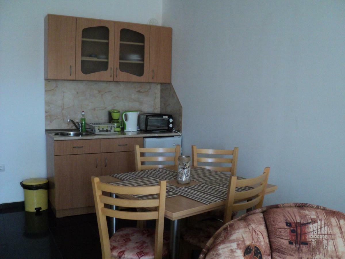 Meni Apartments And Guest Rooms Sozopol Eksteriør billede