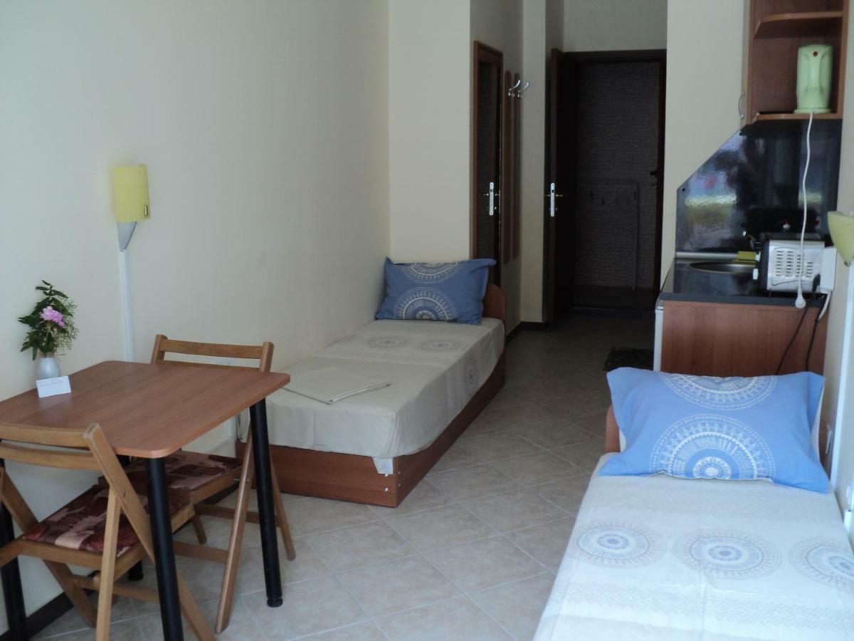 Meni Apartments And Guest Rooms Sozopol Eksteriør billede
